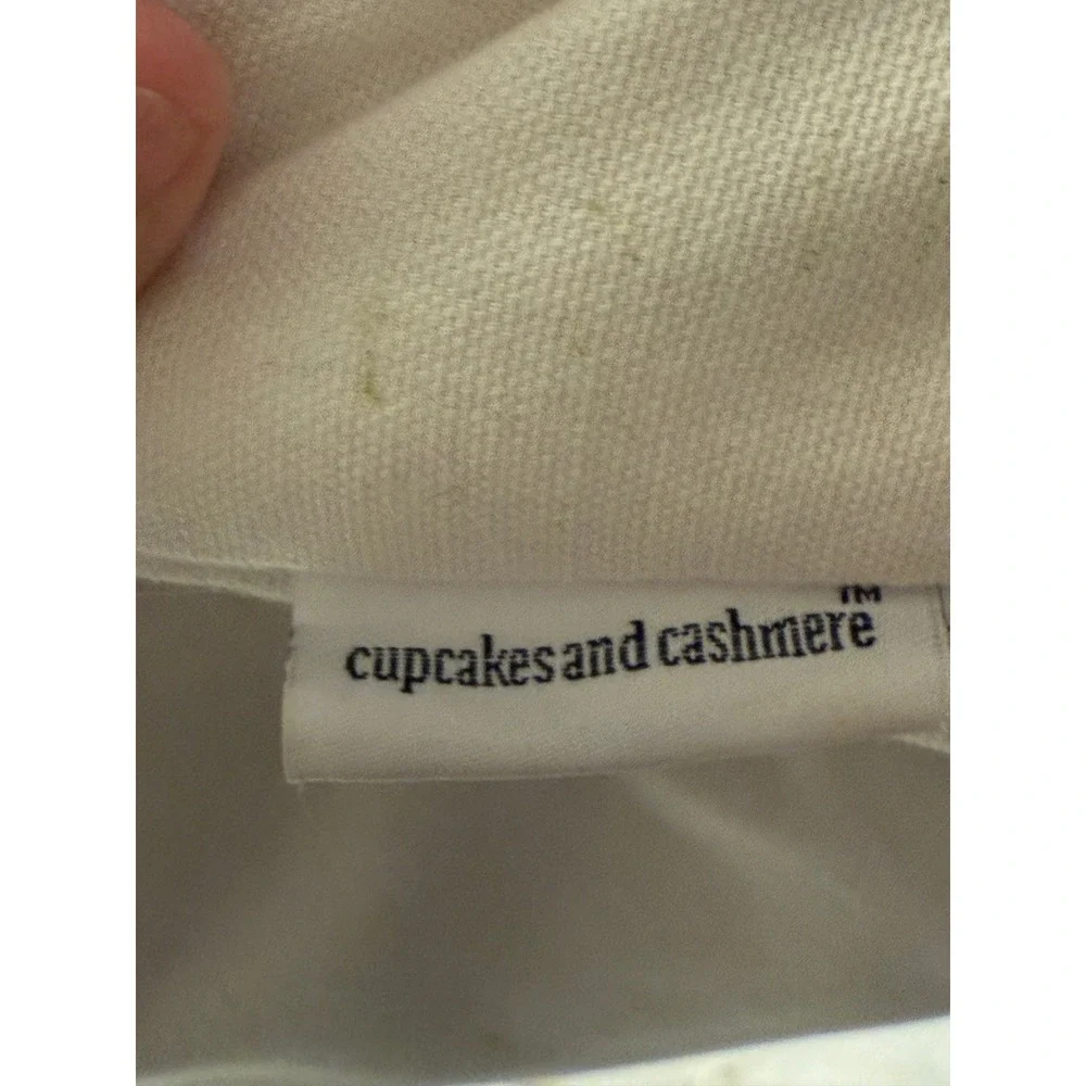 Cupcakes and Cashmere Round‎ Throw Pillow Rainbow Ghost Flowers